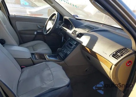 2012 Volvo Xc90 3.2 Platinum z USA, uszkodzony, nr VIN YV4952CZ4C1624166